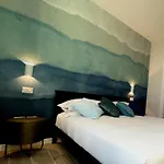 Elements 4*